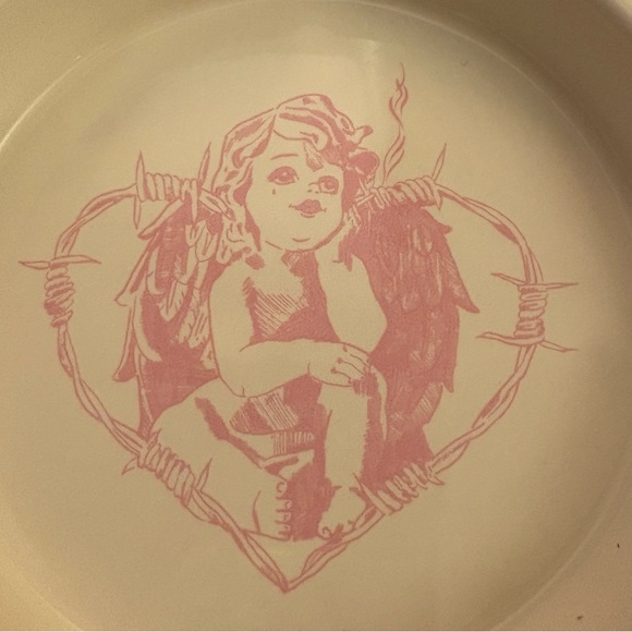 2/$20 NWOT URBAN OUTFITTERS Charlie Printed Ashtray - Picture 3 of 9